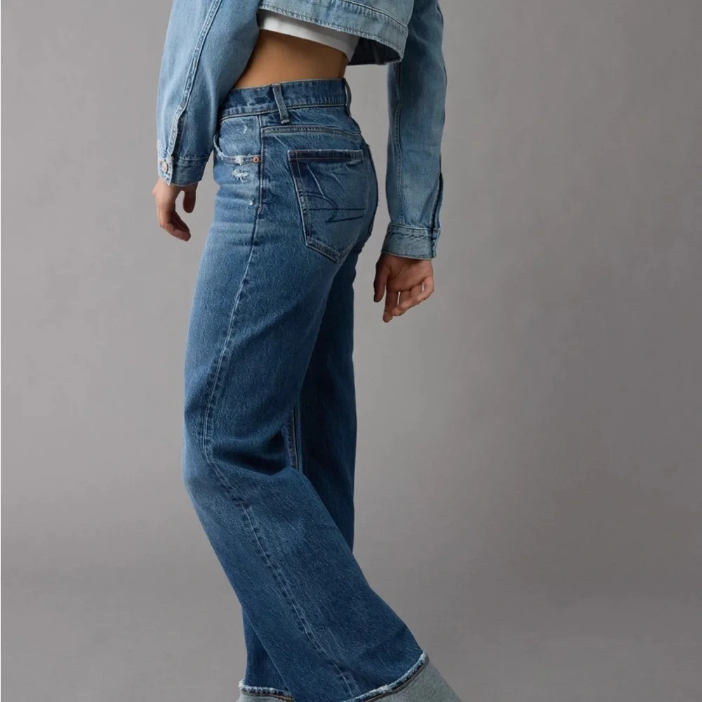 AE Stretch High-Waisted Stovepipe Cuffed Jeans- Size 12 short - Picture 2 of 3